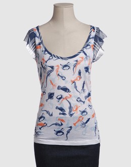 Confronta prezzi Mary jane topwear t-shirt maniche corte su yoox.com