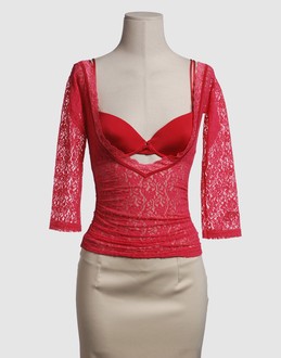 Confronta prezzi Pinko topwear t-shirt maniche lunghe su yoox.com