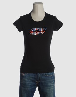 55 DSL TOPWEAR T-shirt maniche corte su YOOX.COM