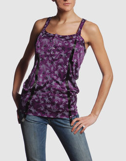 Confronta prezzi Diesel topwear tops su yoox.com