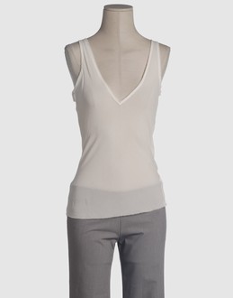 Confronta prezzi Elsa esturgie topwear tops su yoox.com