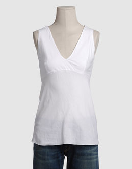 Poplin - V-neckline - Partially lined interior - Belt attachment -