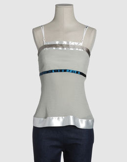 Light-weight knit - Satin - Snap button closing - Partially lined interior - Contrasting stripe - Studs -