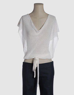 Light-weight knit - Open-worked jersey - Self-tie closure - Contrasting applications -