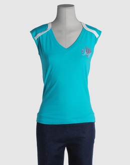 REPLAY TOPWEAR T-shirt senza maniche su YOOX.COM
