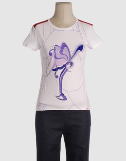 VERSACE SPORT TOPWEAR T-shirt maniche corte su YOOX.COM