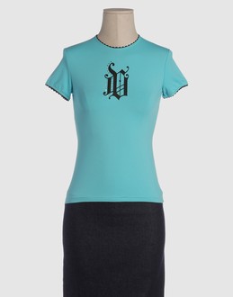 Web market place, le comparateur de prix du web: Versace   T-shirts manches courtes