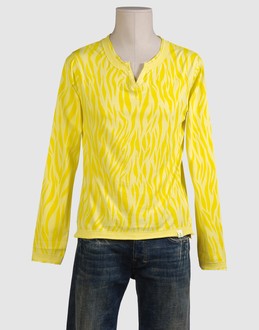 KRIZIA TOPWEAR T-shirt maniche lunghe su YOOX.COM