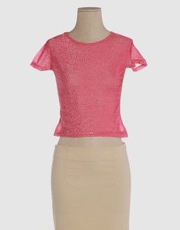 Confronta prezzi Emmanuelle fouks topwear t-shirt maniche corte su yoox.com