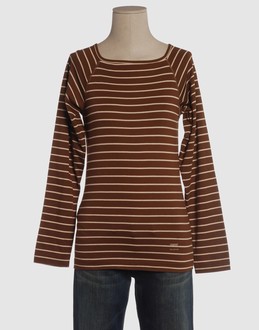 Confronta prezzi Esprit topwear t-shirt maniche lunghe su yoox.com