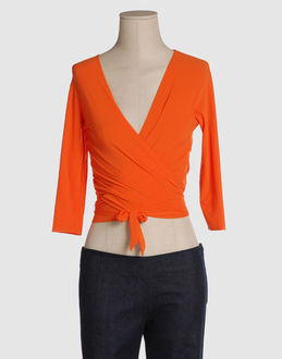 Confronta prezzi Almeria topwear t-shirt maniche lunghe su yoox.com