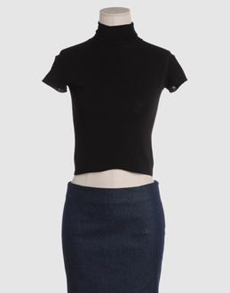 Confronta prezzi Almeria topwear t-shirt maniche corte su yoox.com