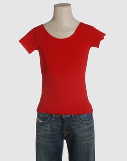 Confronta prezzi Almeria topwear t-shirt maniche corte su yoox.com