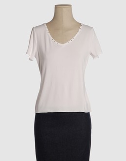 Confronta prezzi Marie g. topwear t-shirt maniche corte su yoox.com