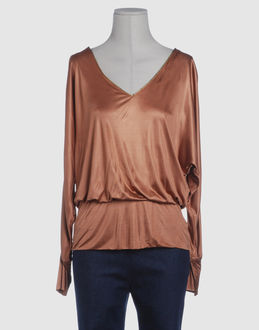 DOLCE & GABBANA TOPWEAR T-shirt maniche lunghe su YOOX.COM