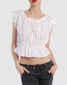 BETSEY JOHNSON