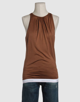 Confronta prezzi Dsquared2 topwear t-shirt senza maniche su yoox.com