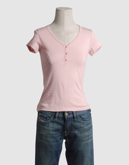 Confronta prezzi Plum topwear t-shirt maniche corte su yoox.com