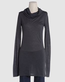 Confronta prezzi Esgivien topwear t-shirt maniche lunghe su yoox.com