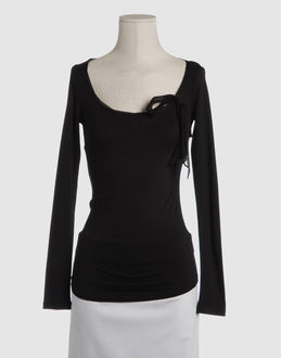 Confronta prezzi Celyn b. topwear t-shirt maniche lunghe su yoox.com