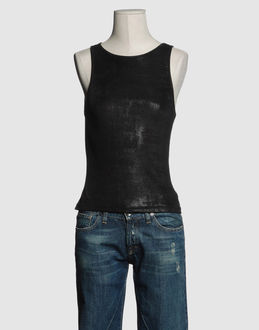 Confronta prezzi Irie topwear t-shirt senza maniche su yoox.com