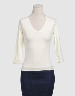 Confronta prezzi Divina topwear t-shirt maniche lunghe su yoox.com