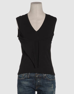 Confronta prezzi Elementi topwear t-shirt senza maniche su yoox.com