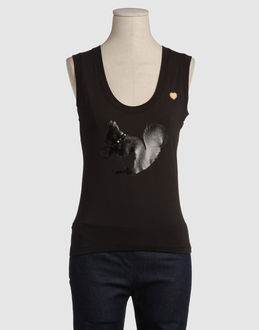 Confronta prezzi Moschino jeans topwear t-shirt senza maniche su yoox.com