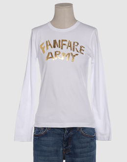 Confronta prezzi Comme des gar�ons topwear t-shirt maniche lunghe su yoox.com