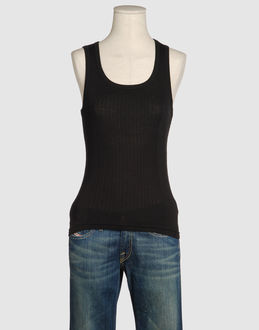 Confronta prezzi Kookai topwear t-shirt senza maniche su yoox.com