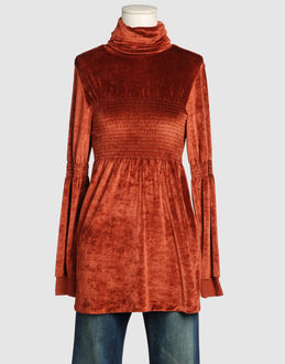 Confronta prezzi Mm6 by maison martin margiela topwear t-shirt maniche lunghe su yoox.com