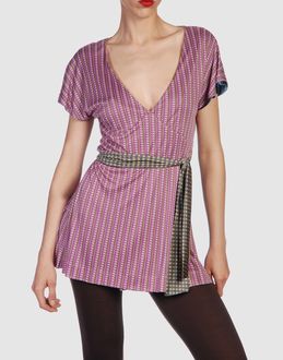 Confronta prezzi Alice san diego topwear t-shirt maniche corte su yoox.com
