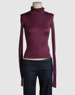 Confronta prezzi Versus topwear t-shirt maniche lunghe su yoox.com