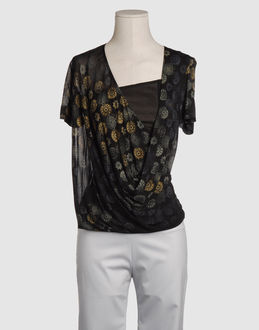 Confronta prezzi Balenciaga topwear t-shirt maniche corte su yoox.com