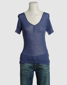Confronta prezzi Acne jeans topwear t-shirt maniche corte su yoox.com