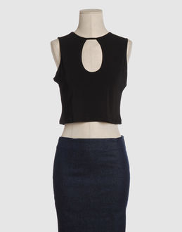 Confronta prezzi Basic collection topwear t-shirt senza maniche su yoox.com
