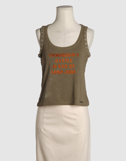 Confronta prezzi Galliano topwear t-shirt senza maniche su yoox.com