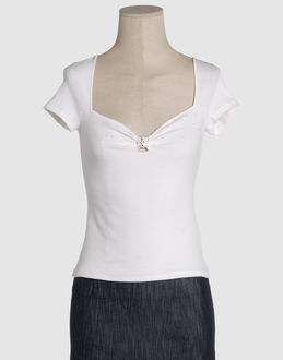 Confronta prezzi Blugirl blumarine topwear t-shirt maniche corte su yoox.com