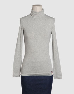 Confronta prezzi Schumacher topwear t-shirt maniche lunghe su yoox.com