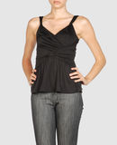 Comparez les prix Moschino cheapandchic - tops - tops sur yoox.com