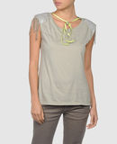 AMBRE BABZOE - TOPS - Ärmellose T-Shirts bei YOOX.COM