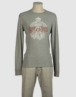 EVISU - TOPS - Langärmlige T-Shirts - bei YOOX.COM