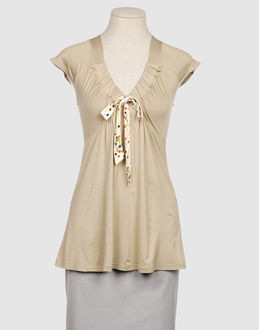 FORNARINA - TOPS - Kurzärmlige T-Shirts - bei YOOX.COM