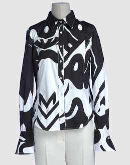 GF BY FERRE' - CHEMISES - Chemises manches longues sur YOOX.COM