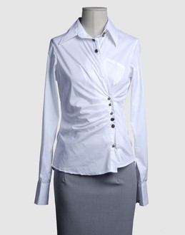 Cloth - Single chest pocket - Button closing - Pleated - Shoe-string laces -