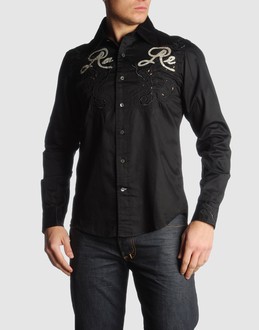 Cloth - Button closing - Embroidery - Logo details -