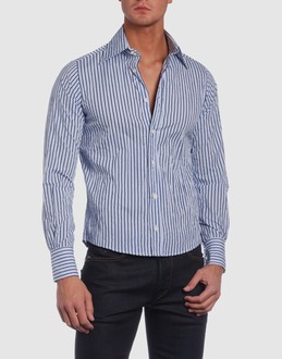 Pleated fabric - Button closing - Pleated detailing - Striped detailing -