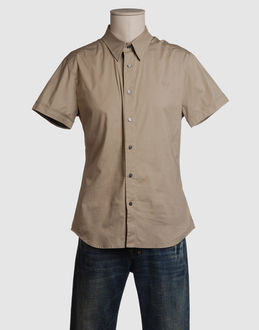 Confronta prezzi Moschino jeans camicie camicie maniche corte su yoox.com