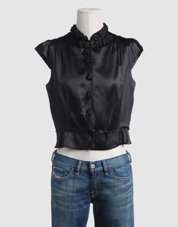 Confronta prezzi Moschino camicie camicie maniche corte su yoox.com