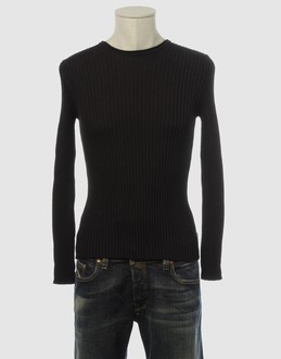 VNECK - MAILLE - Pulls � col ras du cou sur YOOX.COM